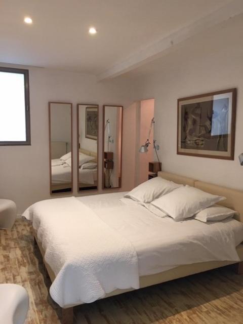 Le Limas Bed & Breakfast Avignon Phòng bức ảnh
