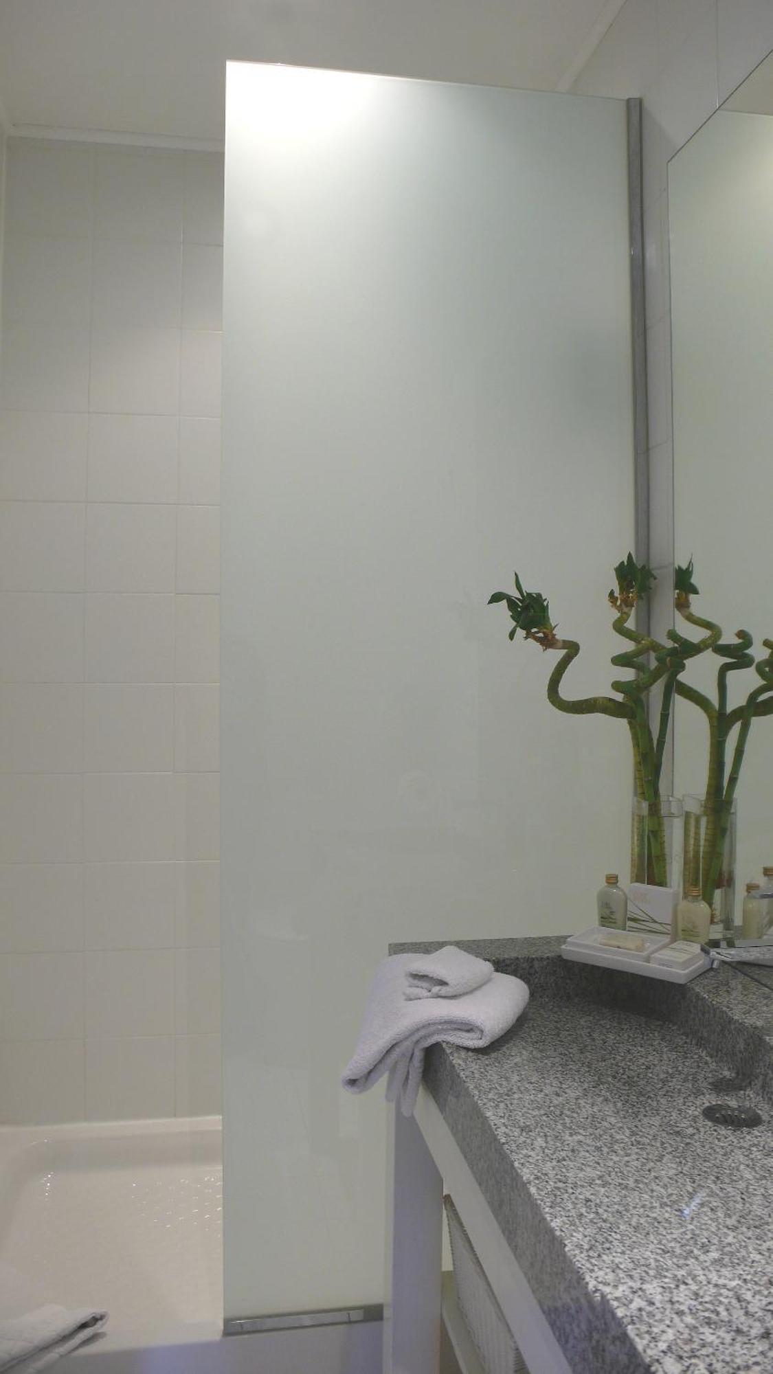 Le Limas Bed & Breakfast Avignon Phòng bức ảnh